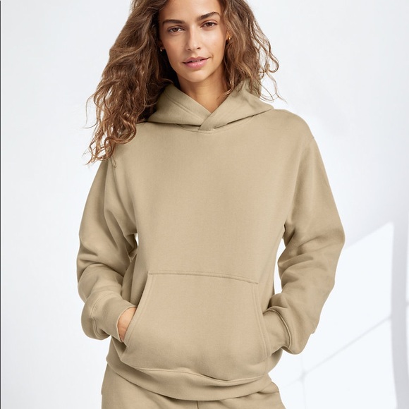 Aritzia cozy fleece perfect hoodie! - Picture 3 of 3